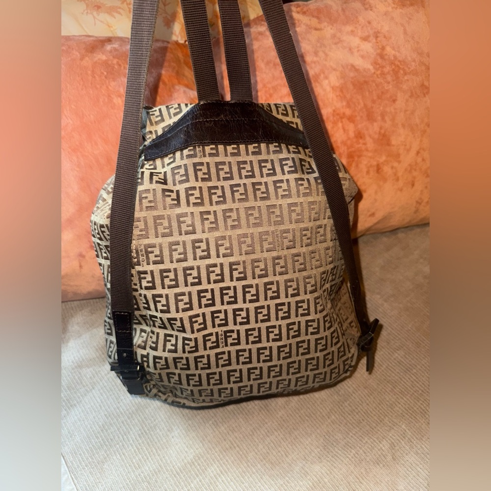 /traded/🔥 💯 FENDI Zucchino Flap Backpack - Picture 11 of 14